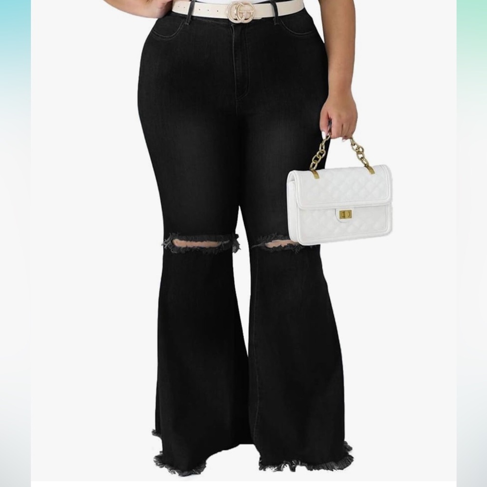Distressed black Plus size Bell Bottoms🖤